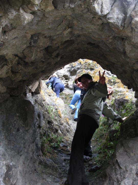 297791_2251302436479_490331606_n